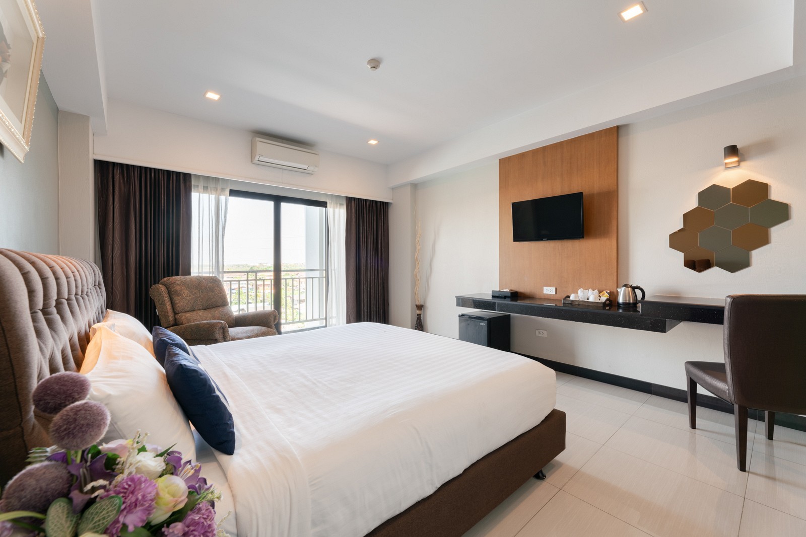 Deluxe Double Bed